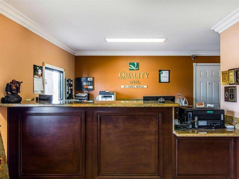 Quality Inn Lake Elsinore I-15 Ngoại thất bức ảnh
