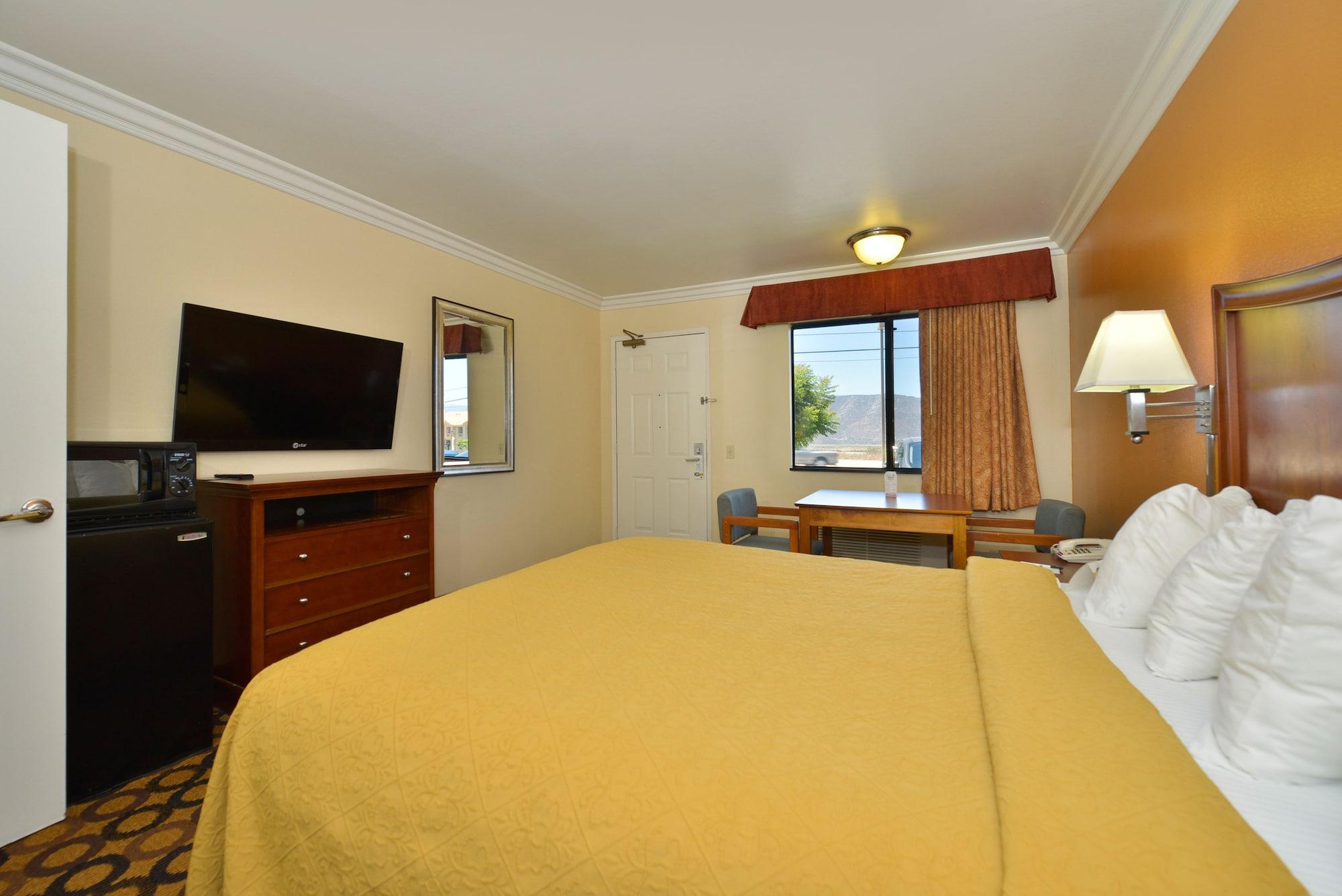 Quality Inn Lake Elsinore I-15 Ngoại thất bức ảnh
