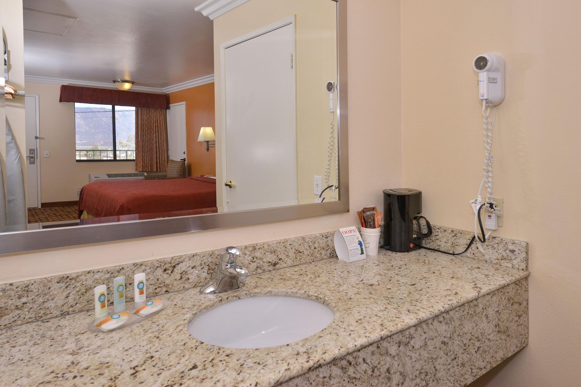 Quality Inn Lake Elsinore I-15 Ngoại thất bức ảnh