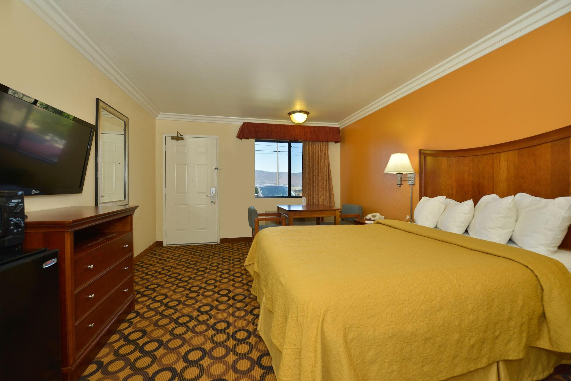 Quality Inn Lake Elsinore I-15 Ngoại thất bức ảnh