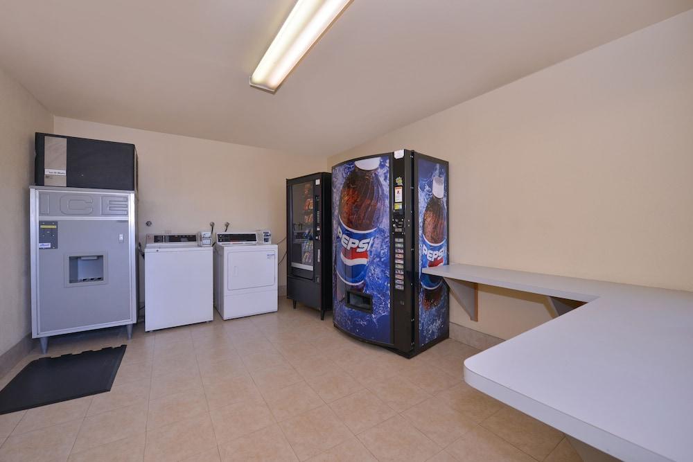 Quality Inn Lake Elsinore I-15 Ngoại thất bức ảnh