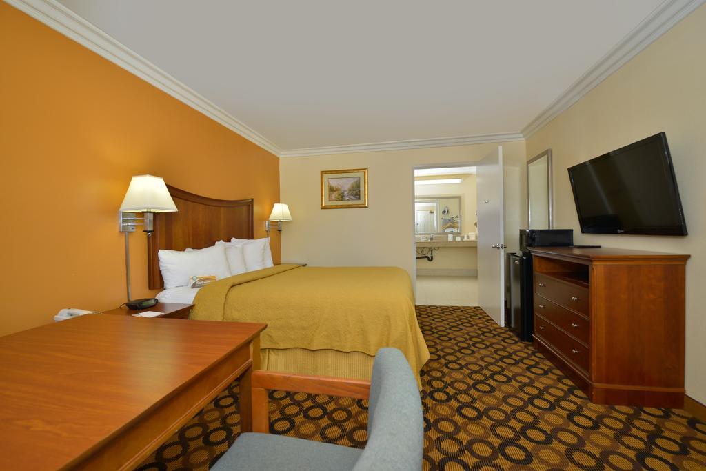 Quality Inn Lake Elsinore I-15 Ngoại thất bức ảnh