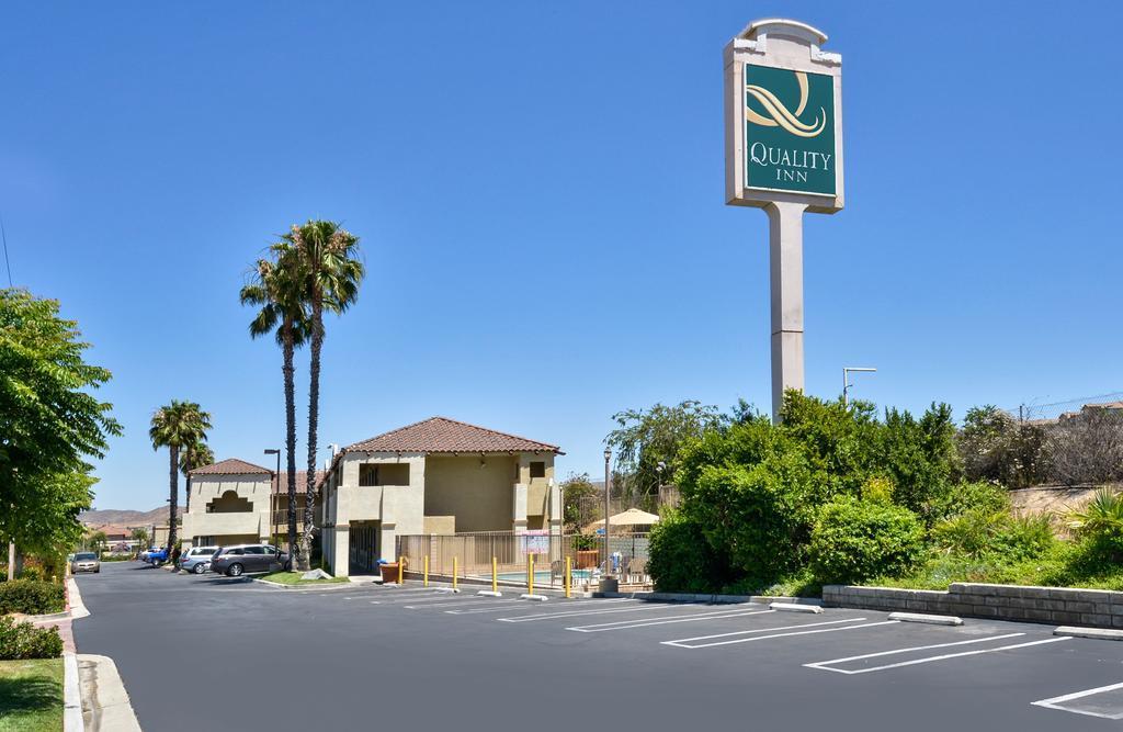 Quality Inn Lake Elsinore I-15 Ngoại thất bức ảnh