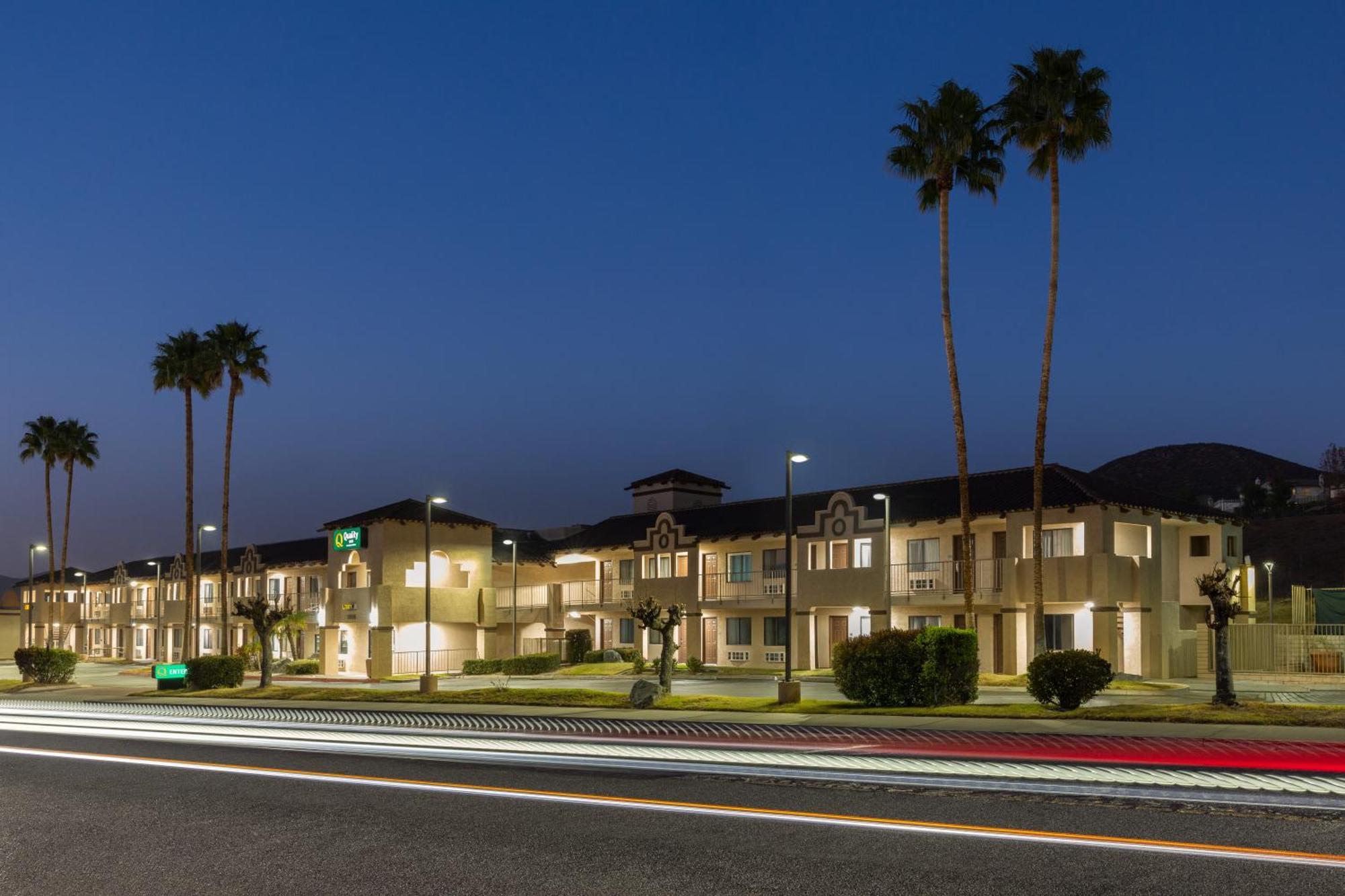 Quality Inn Lake Elsinore I-15 Ngoại thất bức ảnh