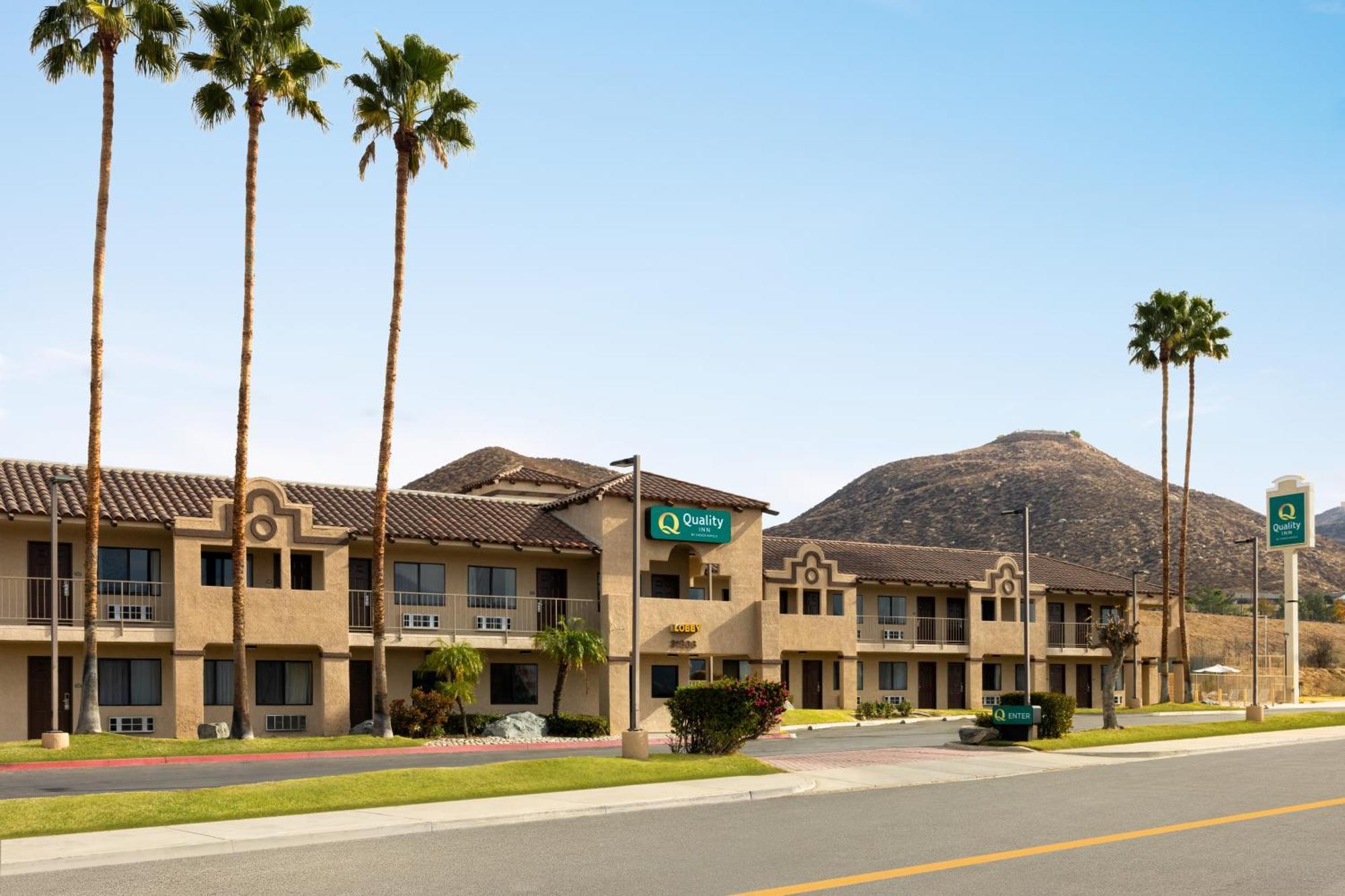 Quality Inn Lake Elsinore I-15 Ngoại thất bức ảnh