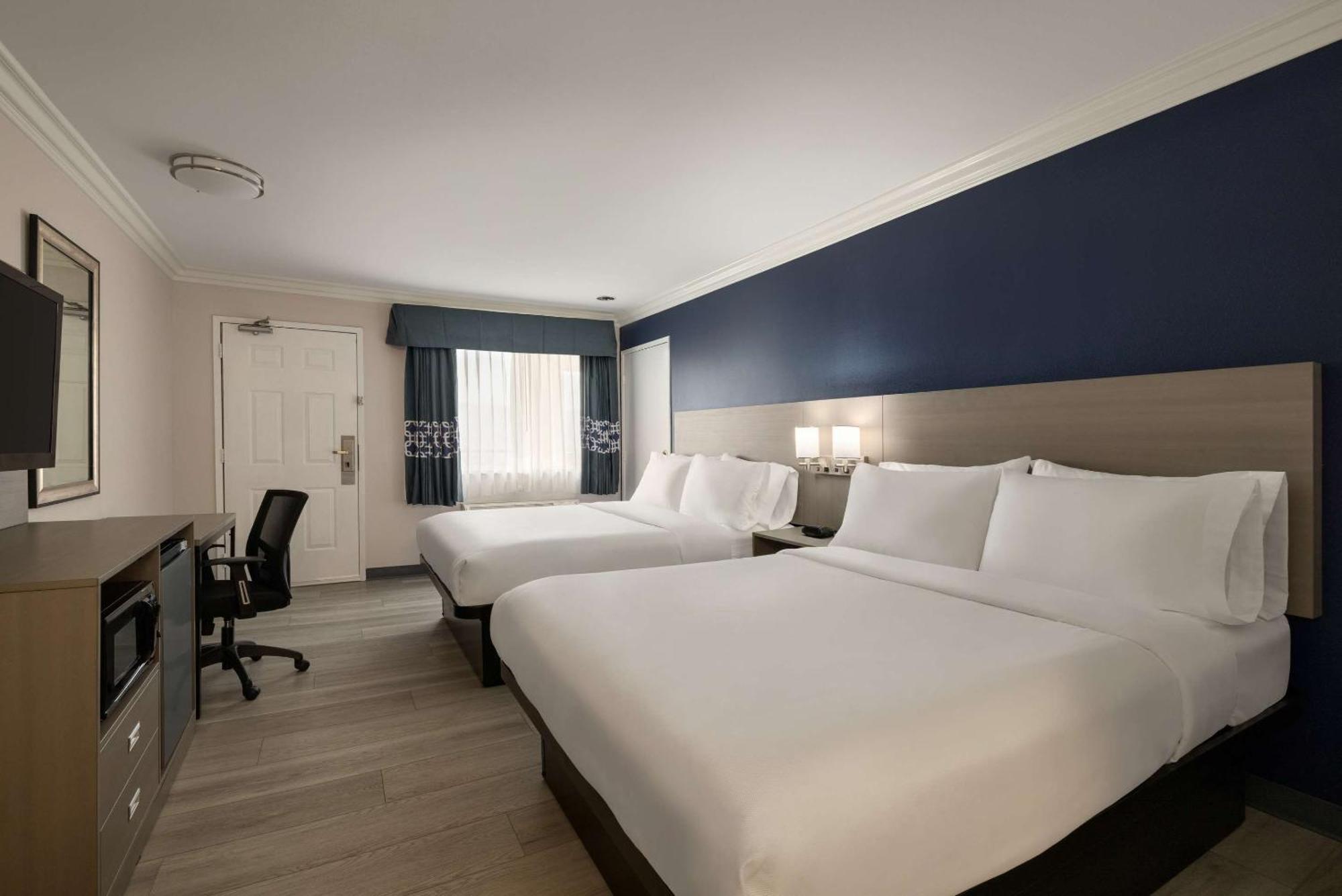 Quality Inn Lake Elsinore I-15 Ngoại thất bức ảnh