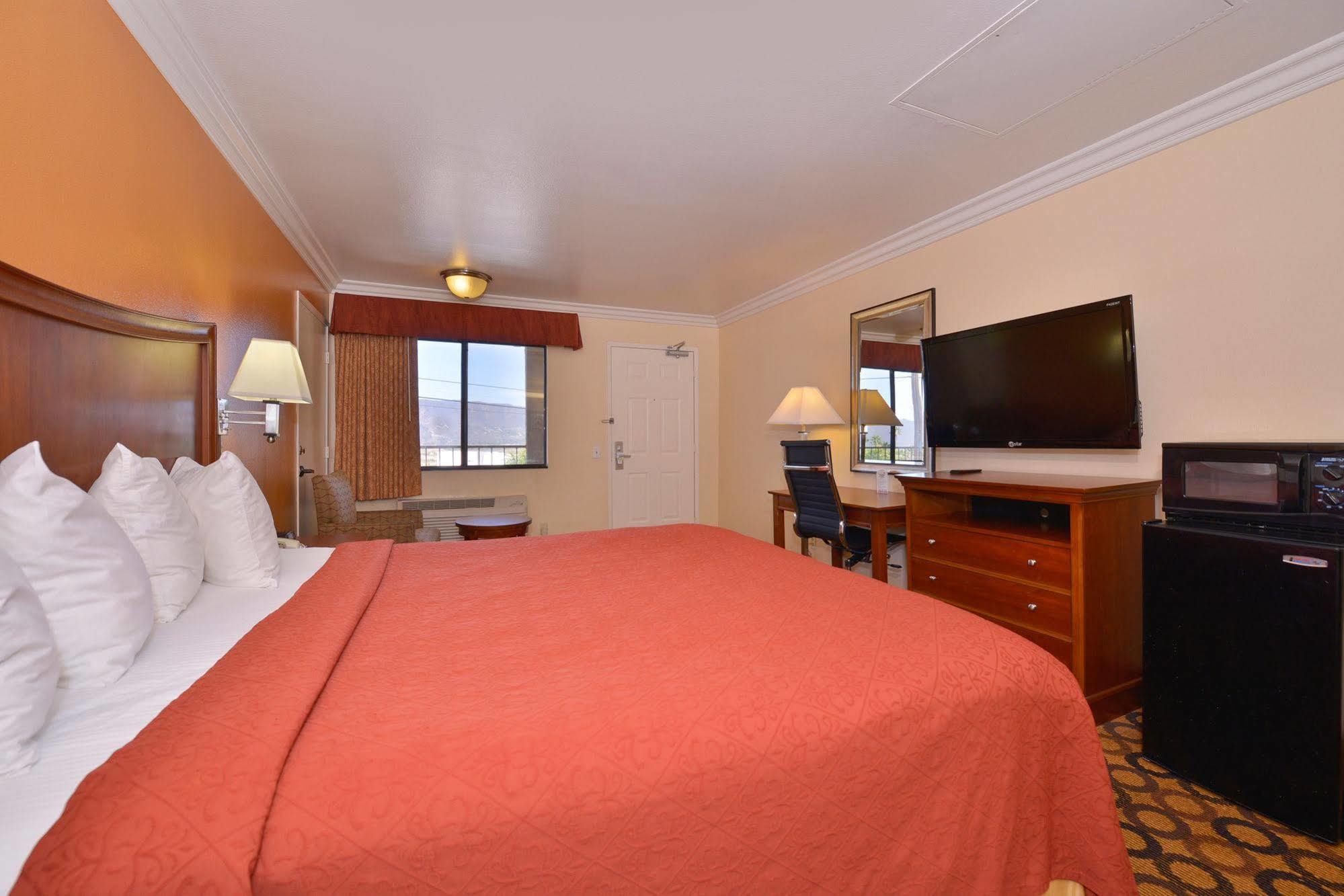 Quality Inn Lake Elsinore I-15 Ngoại thất bức ảnh