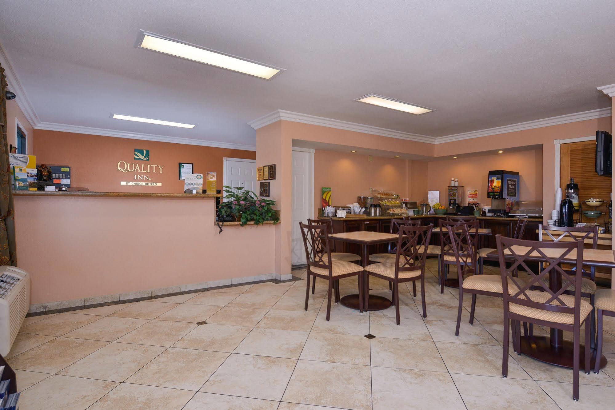 Quality Inn Lake Elsinore I-15 Ngoại thất bức ảnh